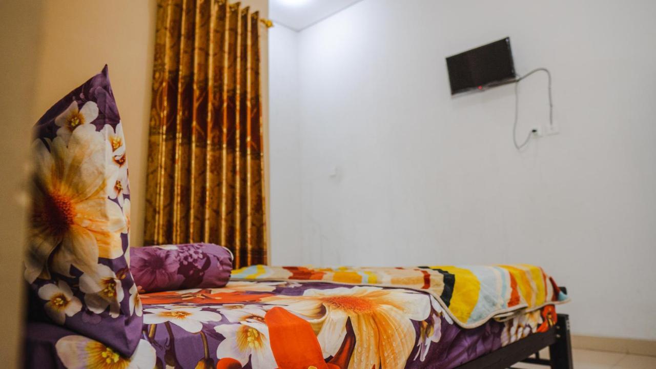 Sitiinggil Guest House Syariah 테갈 외부 사진